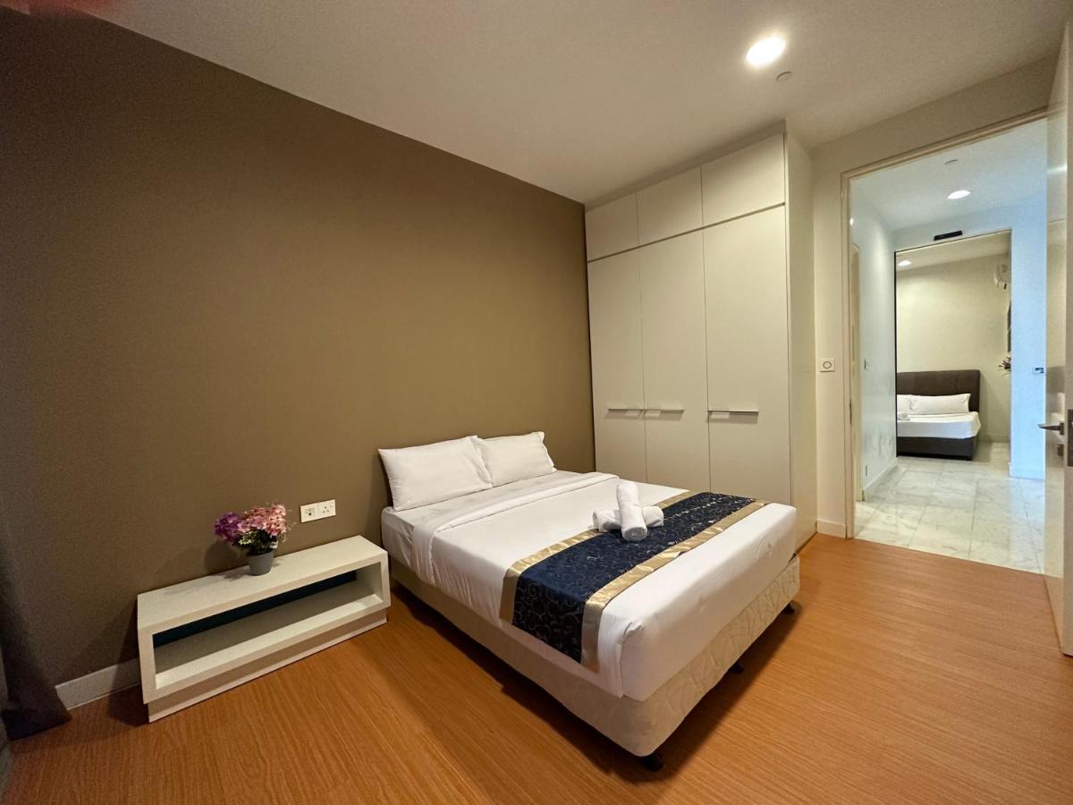 The Platinum Klcc By Moonlight Apartment Kuala Lumpur Exterior photo
